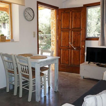 Studio Panagiota - Oasis Holiday Houses Кокинос Пиргос Екстериор снимка