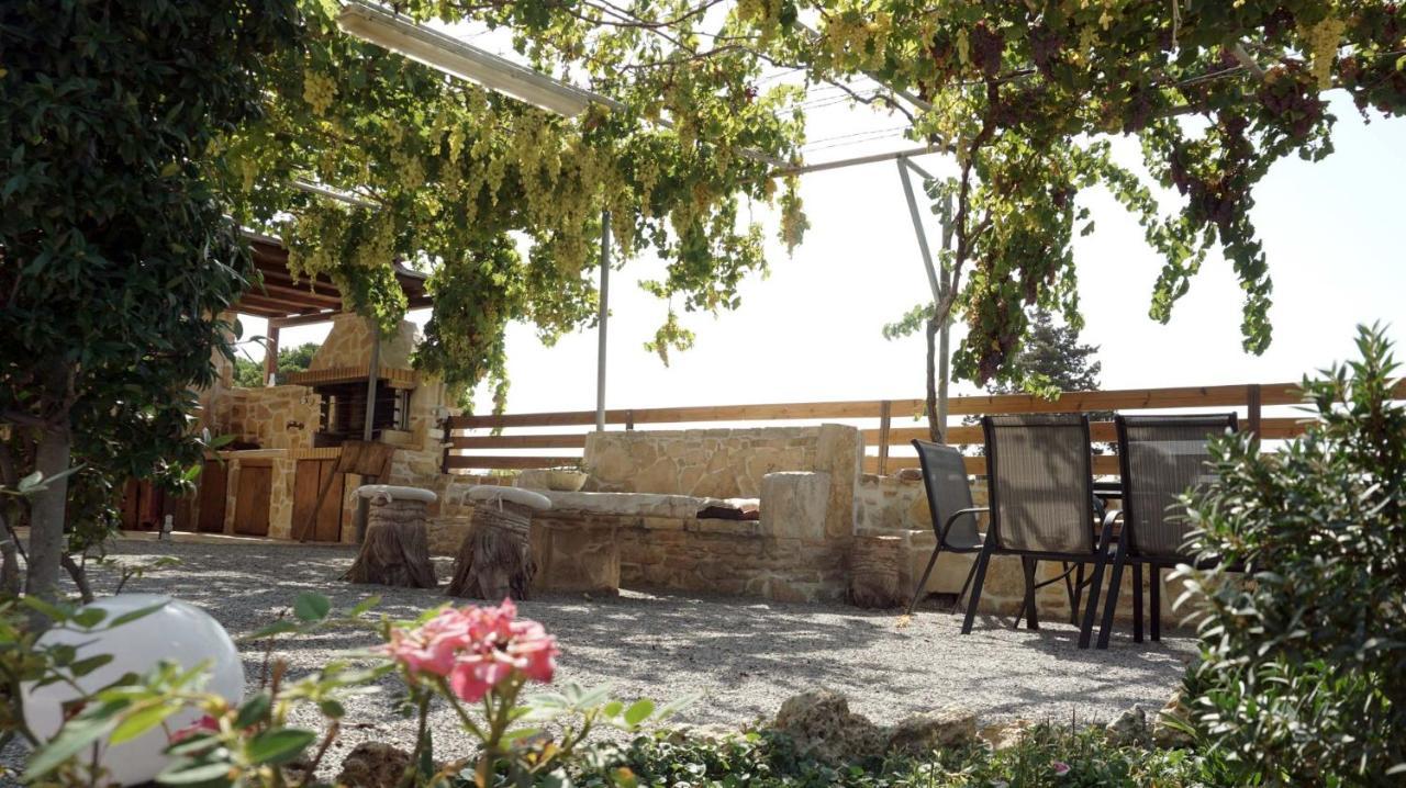 Studio Panagiota - Oasis Holiday Houses Кокинос Пиргос Екстериор снимка