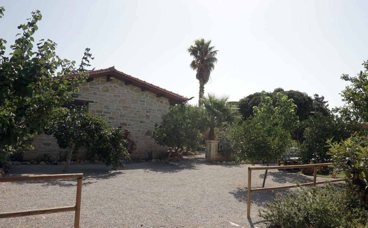 Studio Panagiota - Oasis Holiday Houses Кокинос Пиргос Екстериор снимка