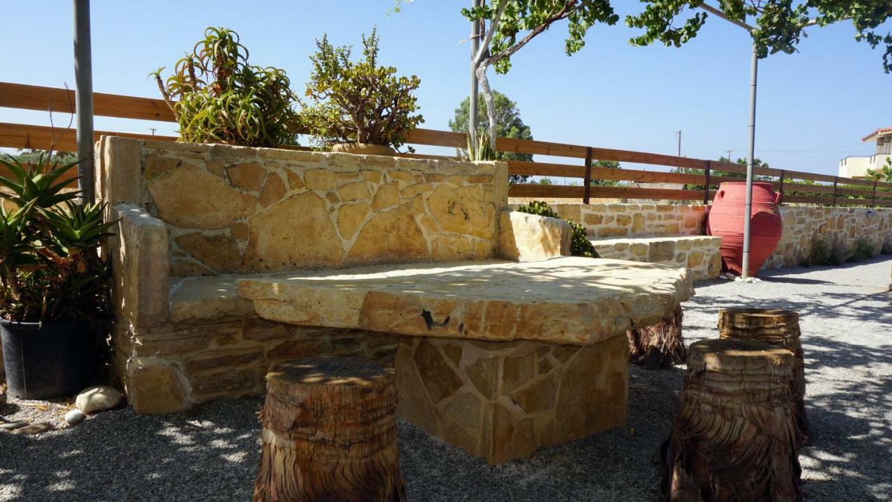 Studio Panagiota - Oasis Holiday Houses Кокинос Пиргос Екстериор снимка